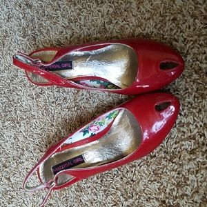 Material Girl pumps semi-peep toe sz. 7.5